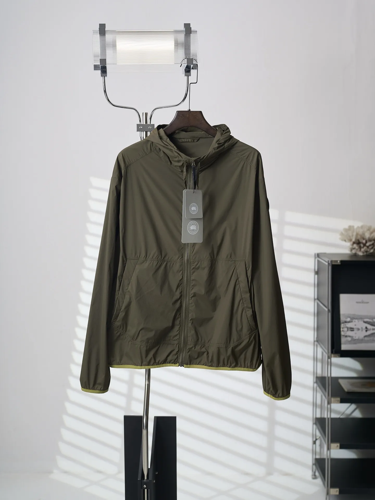 【 】Canada Goose/ 【In Stock】S M L XL ： ， ， ， ， ， ， ， 、 ， 。 ： ， ， 。 ， ， ， ，Wear-Resistant 。 ： ， ， 。